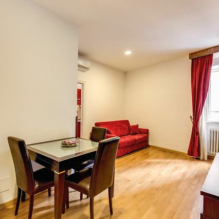 Apollo Apartments Colosseo Рим Екстер'єр фото