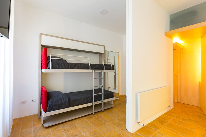 Apollo Apartments Colosseo Рим Екстер'єр фото