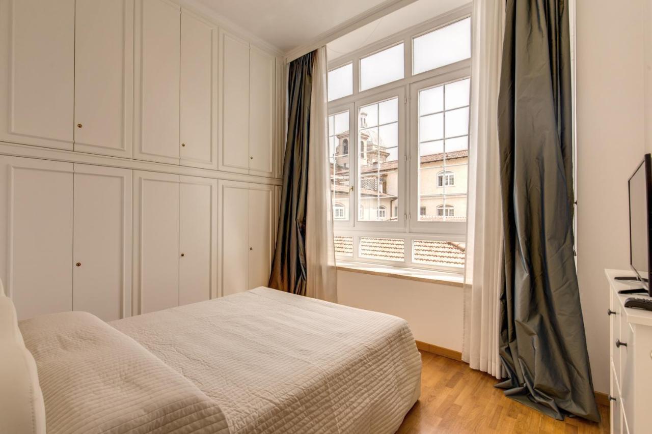 Apollo Apartments Colosseo Рим Екстер'єр фото