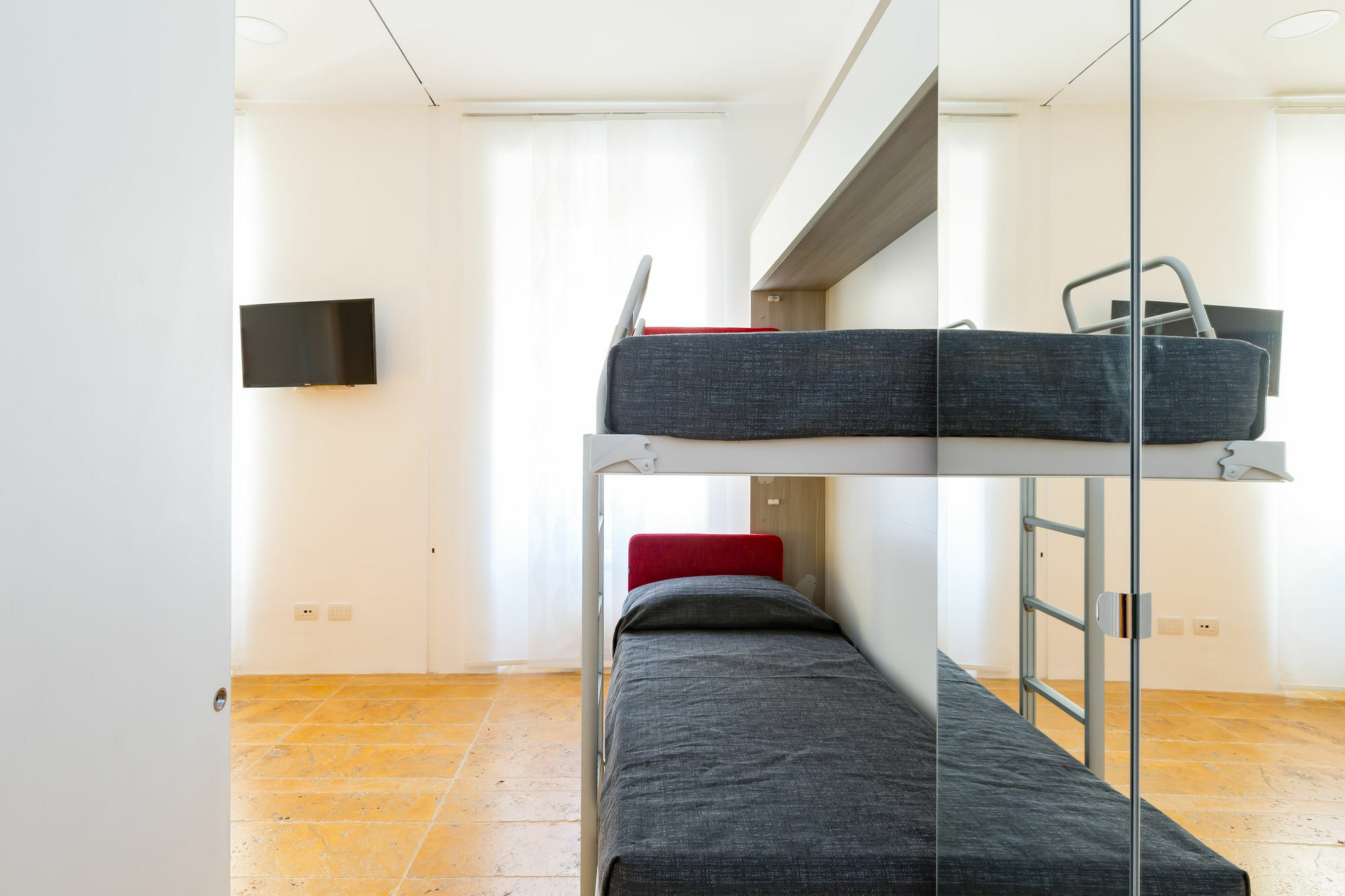 Apollo Apartments Colosseo Рим Екстер'єр фото
