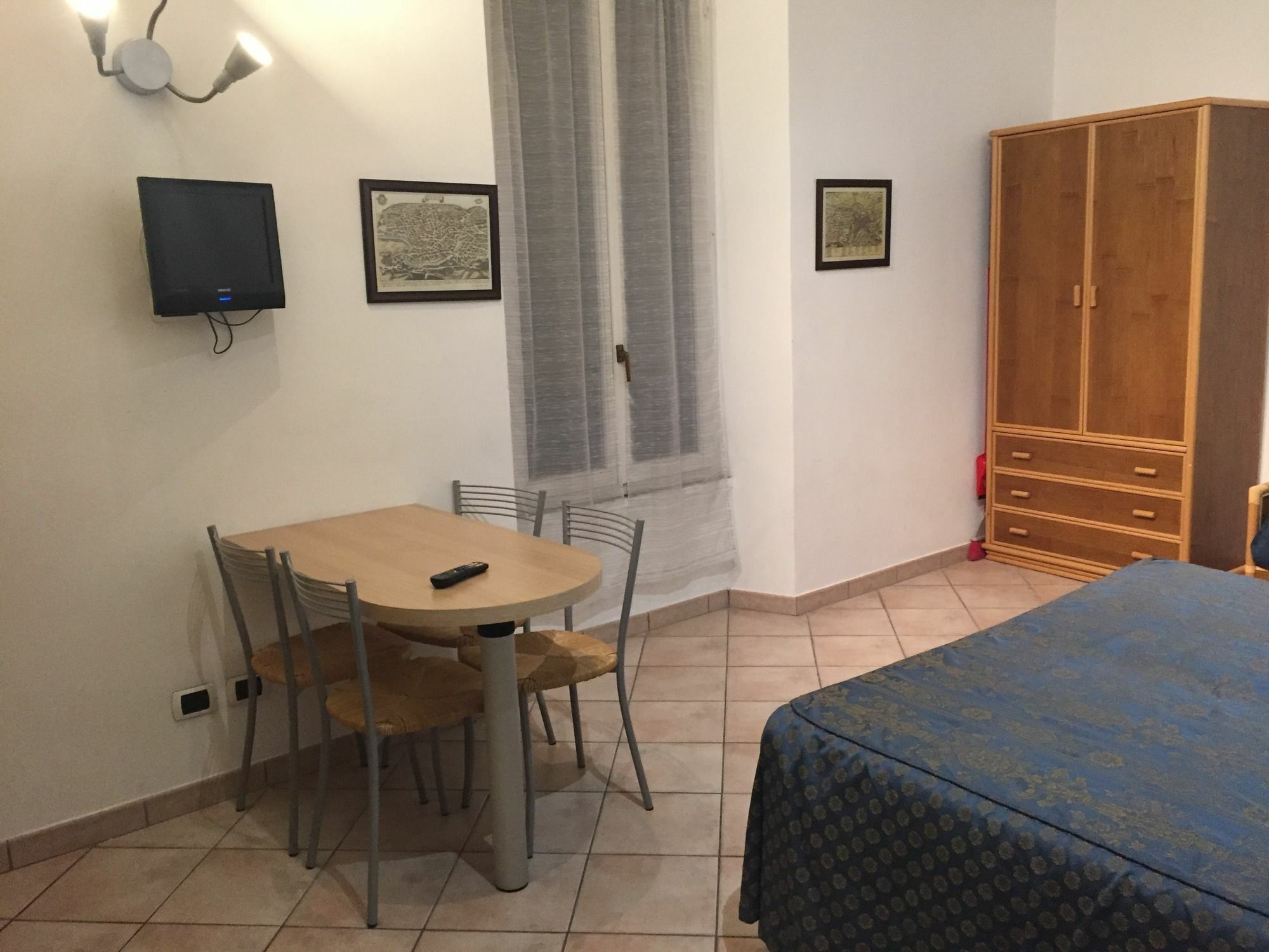 Apollo Apartments Colosseo Рим Екстер'єр фото