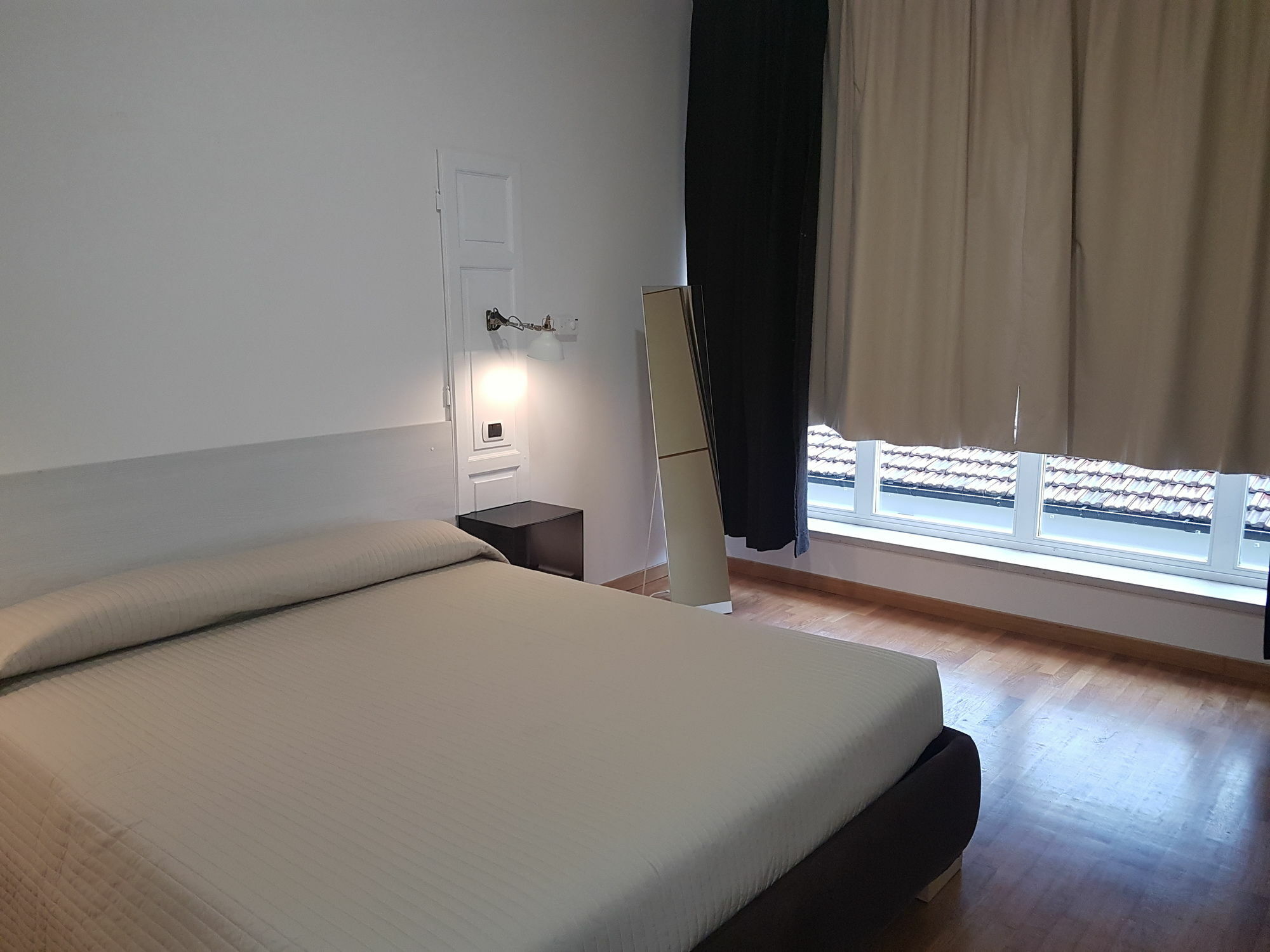 Apollo Apartments Colosseo Рим Екстер'єр фото